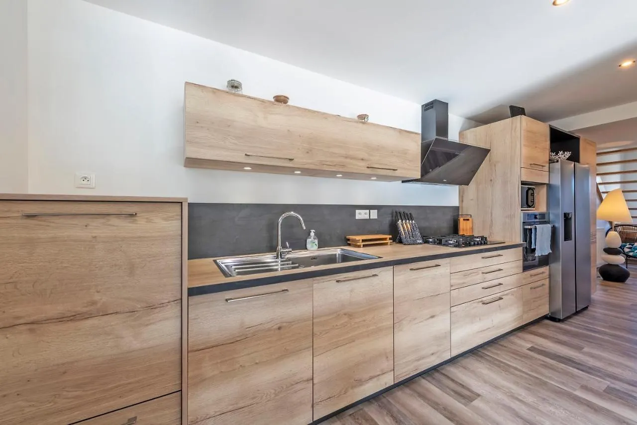 A La Maison De Goulannou Treflez Holiday home