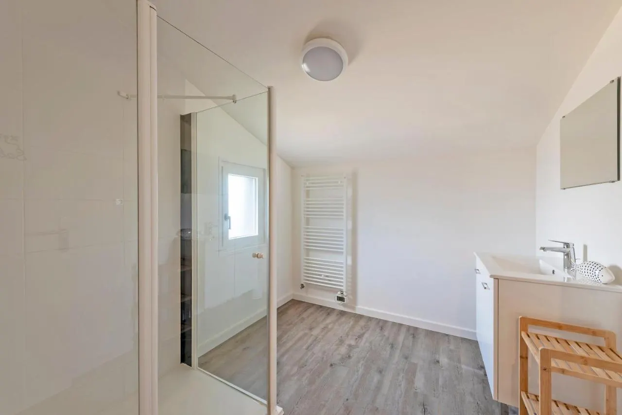 A La Maison De Goulannou Treflez 0*,